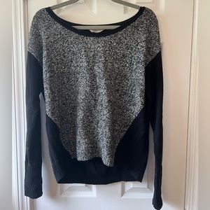 Athleta Cozy Two-Toned Black and Gray Sweater Size M